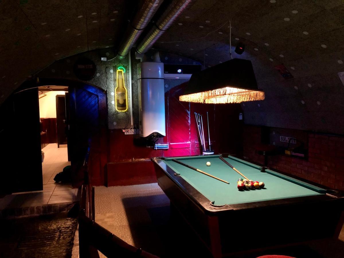 Whole Basement Former Pub 5 For Stag Do Budapesta Exterior foto